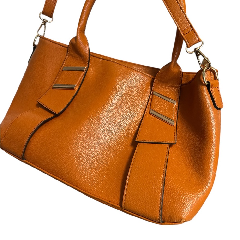 Tan zip top Shoulder Bag with Adjustable Strap and Structured Design - Picture 7 of 7